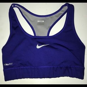 Nike pro sports bra